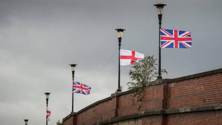 Flag wars fuelling Union Jack and St George's Cross sales