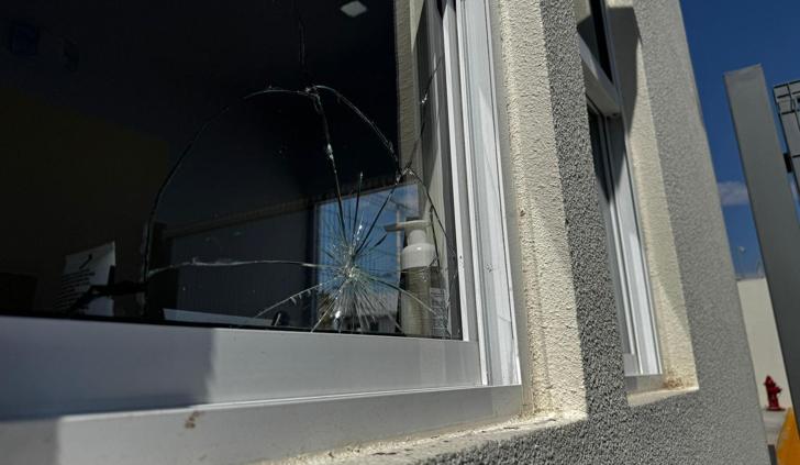 Vandalizan Patios de JuárezBus tras intento de ingreso