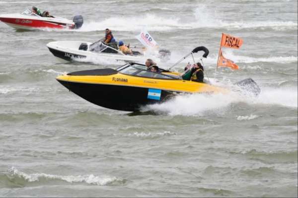 LARGARON! Comenzó en Paso de la Patria la 60ª Fiesta Nacional del Dorado