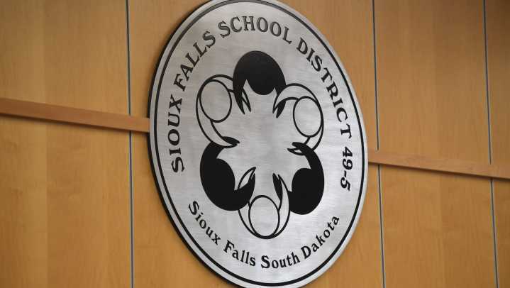 5 things to know from four hours of Sioux Falls school board meetings