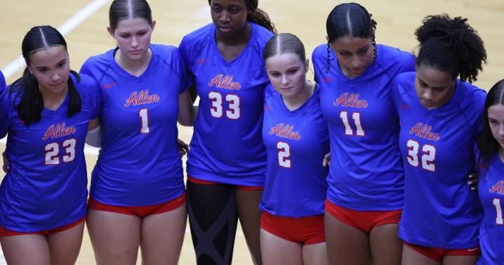 Down to the wire: Photos from Allen's 5-star volleyball showdown with Plano East
