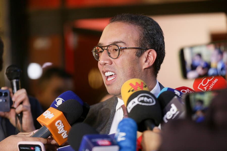 “Esta ley incentiva que el crimen use menores”: abogado de la familia de Miguel Uribe tras sanción al sicario
