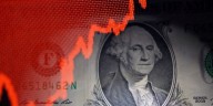 El dólar oficial saltó a $1.385 y quedó en su nivel más alto desde la salida del cepo
