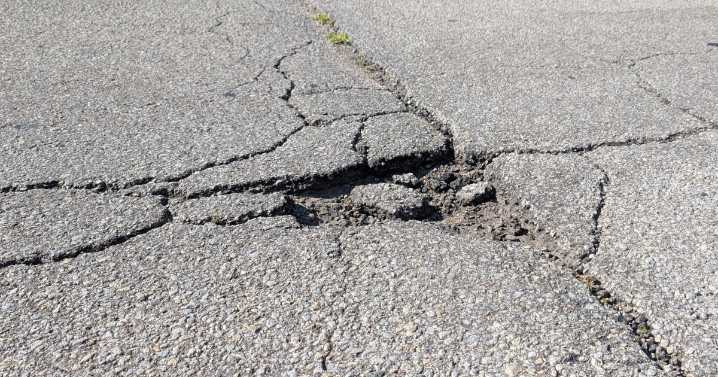 Cincinnati wants your help smoothing out pothole problems