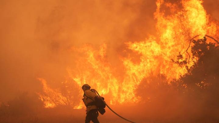 Scientists give harsh grades to Trump administration work aimed at undoing a key climate finding