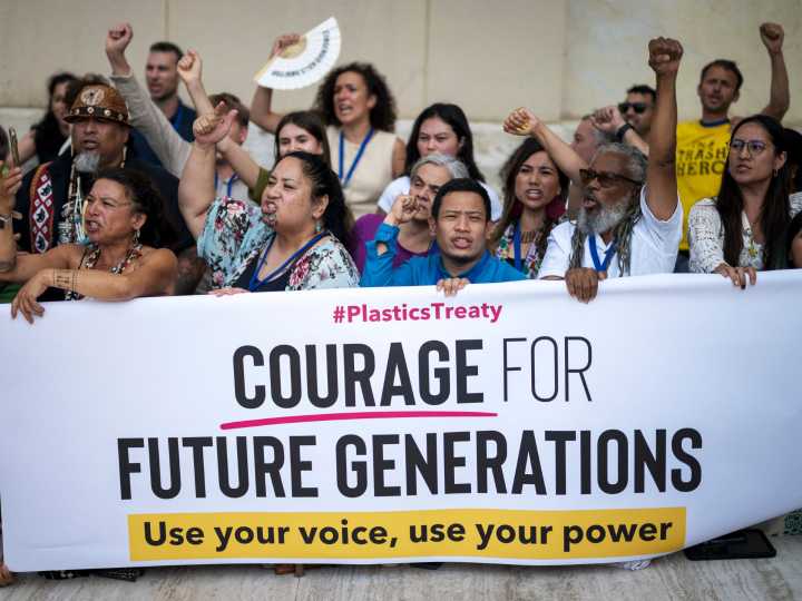 No agreement in sight as UN plastic pollution treaty talks enter final day