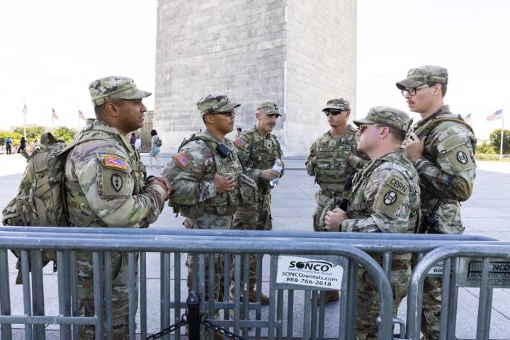 Alerta experto: Unidad de Guardia Nacional creada por Trump «debilita la democracia»