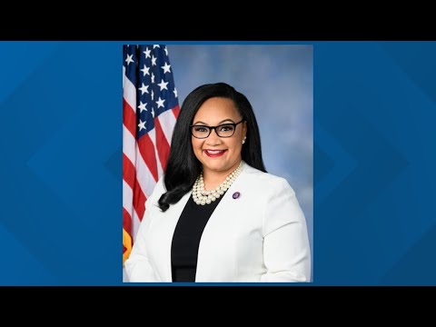Rep. Nikema Williams holds town hall