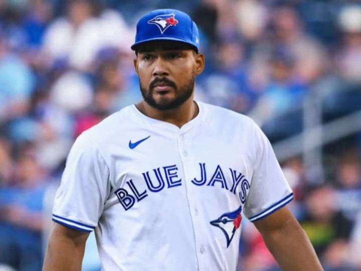 Anthony Santander podría volver para la postemporada