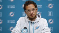 Dolphins HC Mike McDaniel updates Darren Waller’s progress after coming out of retirement