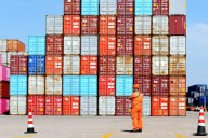Appeals court finds Trump had no right to impose tariffs, but leaves them in place for now
