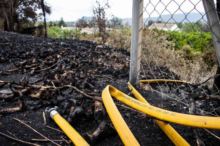 Migdia caòtic a Valls per tres incendis simultanis que podrien ser intencionats