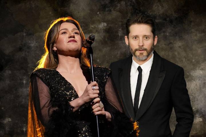 Kelly Clarkson ‘Devastated’ by Ex-Husband’s Death, Prioritizing Kids’ Healing Amid Heartbreak
