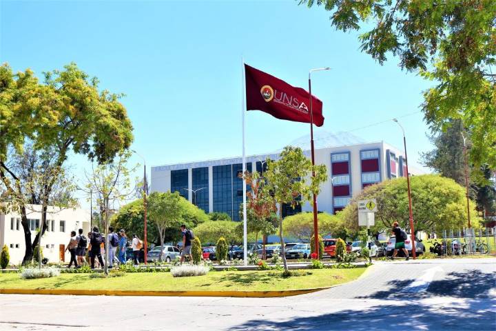 Ministerio de Cultura declaró Patrimonio Cultural de la Nación unidades bibliográficas de la UNSA y la UCSP