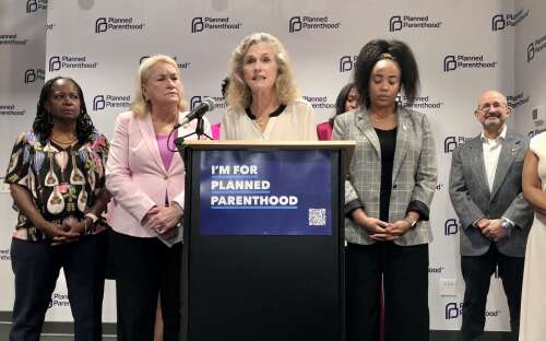 ‘We signed up for this’: Texas Democrats in Illinois vow to continue fight against GOP redistricting