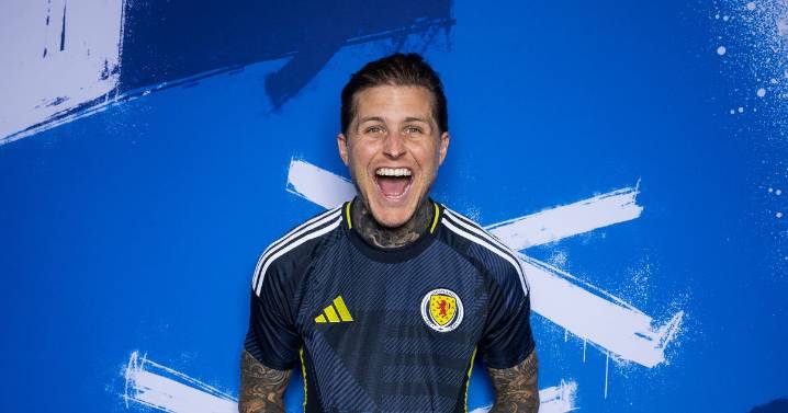 Hibs in hunt to sign Lyndon Dykes as Scotland star eyed for stunning Birmingham City transfer exit