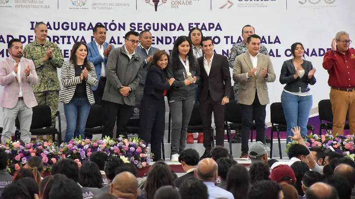 Reconocen gobernadora de Tlaxcala y titular de Conade a medallistas tlaxcaltecas