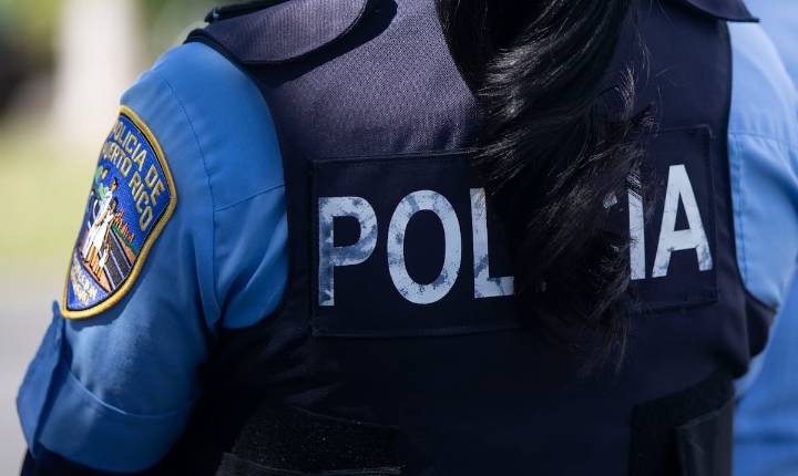Mujer llega herida de bala a hospital tras disparos en la calle
