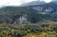 Man dies after 200-foot fall climbing in Index