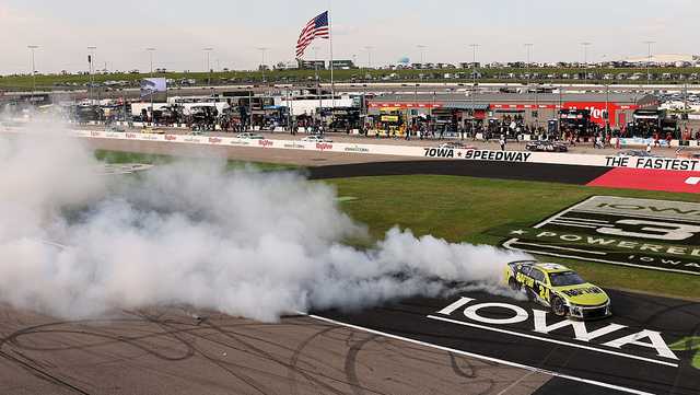 William Byron wins Iowa Corn 350 in #24 car