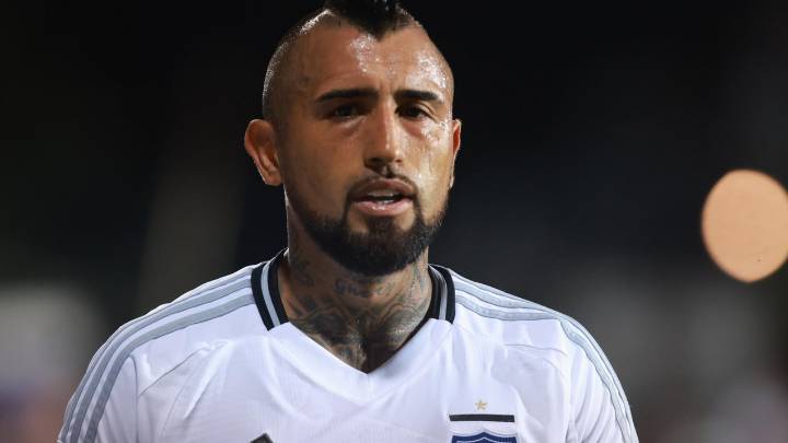 "Amante de la gastronomía venezolana": Arturo Vidal fue visto en restaurante venezolano comiendo cachapas y plátano con queso