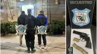 Santa Rosa de Lima: persecución policial terminó con el arresto de dos hombres armados en moto
