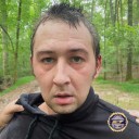 Tres personas acusadas de ayudar a hombre que mató a cuatro personas en Tennessee