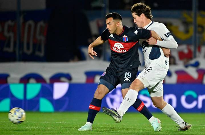 Tigre alcanzó un agónico empate en casa ante Independiente Rivadavia con un polémico penal