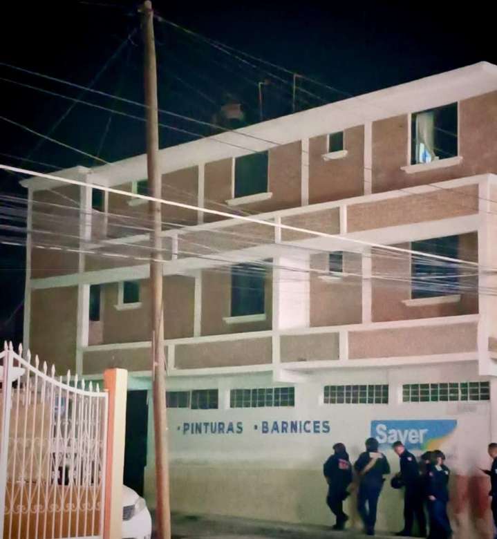 En Pachuca, hombre asesina a su esposa y luego se lanza de un tercer piso