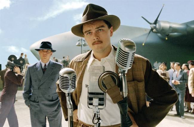 Leonardo DiCaprio Re-Watches 'The Aviator'