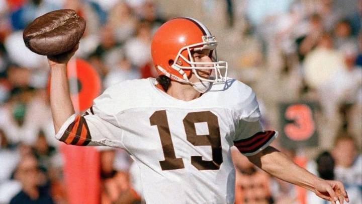 Ailing 61-YO Browns & NFL Legend Announces Health News Amid Medical Struggles Despite tackling severe health concerns, the 61-year-old Browns' legend has been positive about his forthcoming surgery. K