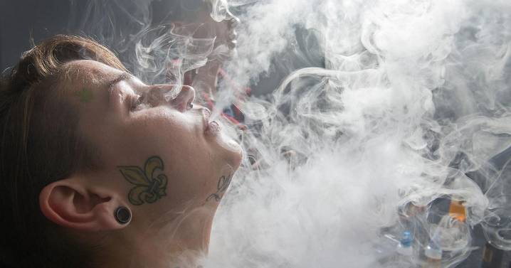 Baton Rouge Metro Council bans vape shops near schools