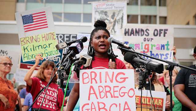 Kilmar Abrego Garcia to be deported to Uganda after refusing plea