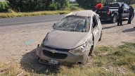 Conductor la libró luego de volcar en la carretera Estatal 122