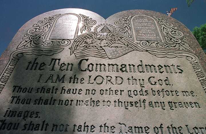 Federal judge blocks Texas Ten Commandments law