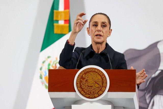 Sheinbaum rechaza propuesta de EU para bombardear a cárteles; invoca el Himno Nacional México