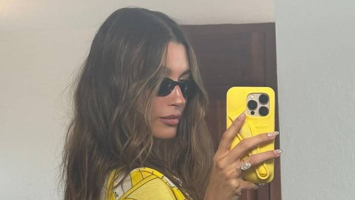 7 Polka Dot Manicures, Inspired by Celebrities