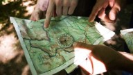 ¿Qué es el Geocaching? El juego que convierte al mundo en un mapa de tesoros