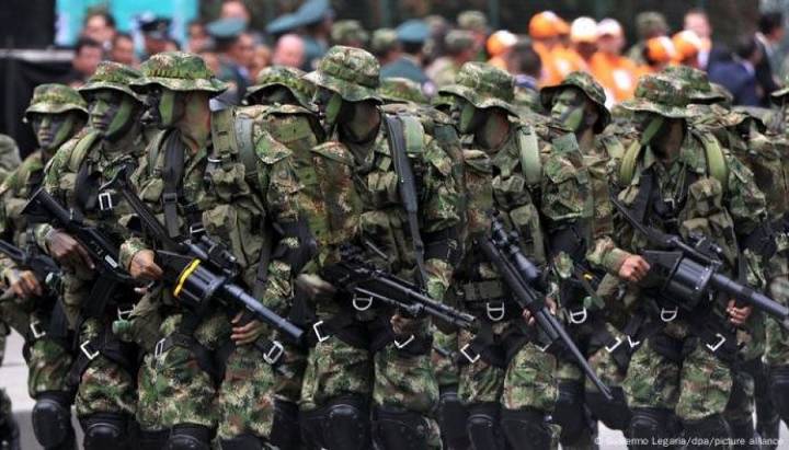 Maduro anuncia el despliegue de más de 4 millones de milicianos ante "amenazas"