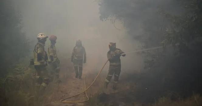 Muere un exalcalde en un incendio descontrolado en el norte de Portugal