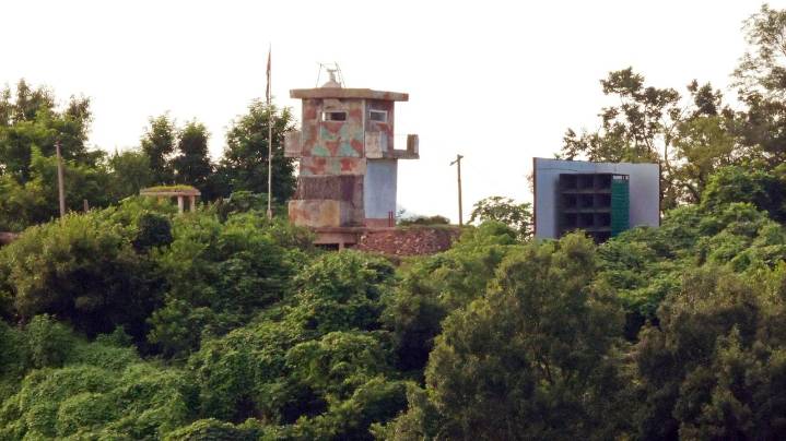 South Korea's military says North Korea is removing speakers from their tense border