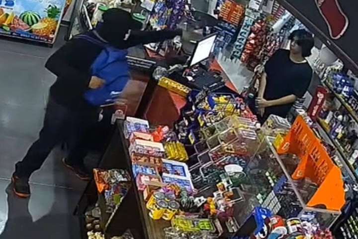 No paran los robos en Ciudad Caucel, los habitantes se encuentran viviendo con miedo