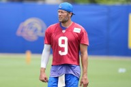 Rams News: Jimmy Garoppolo’s Opportunity Quietly Grows as Matthew Stafford’s Back Stays Uncertain LA Rams QB Matthew Stafford's back issue continues, paving way for their backup QB Jimmy Garoppoloo ta