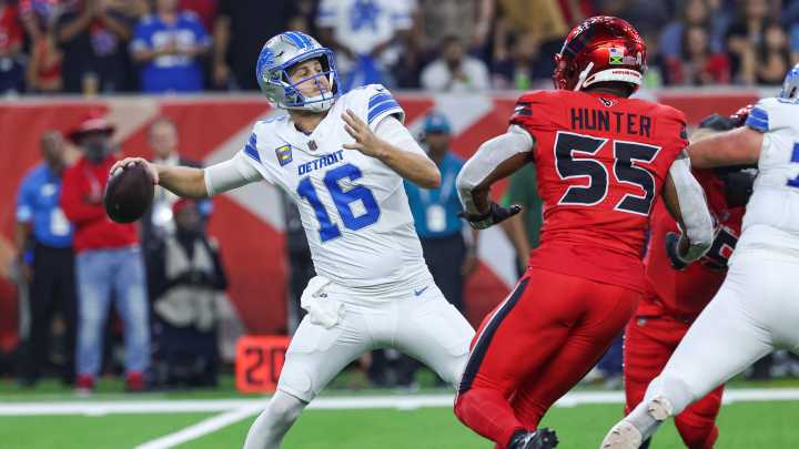 Where to watch Texans-Lions game tonight live: Time, streaming, NFL schedule