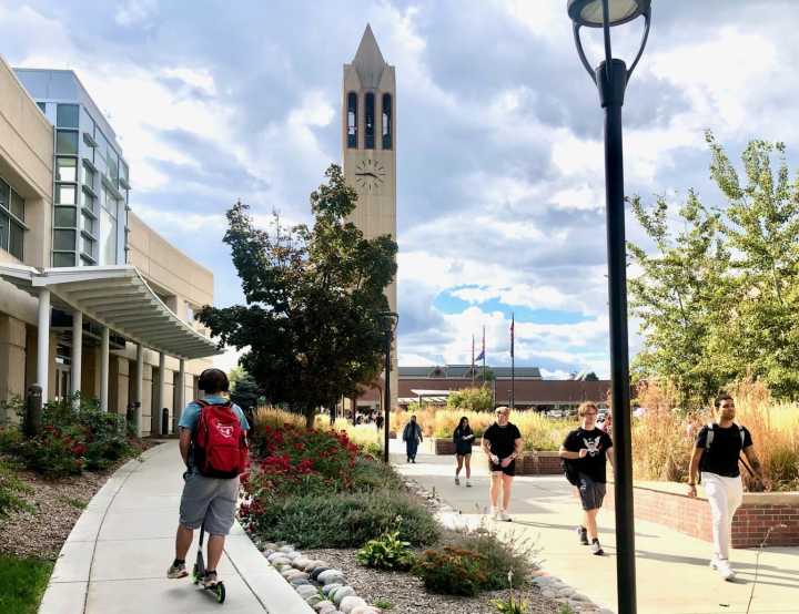 Degrees Of UNO Alums Living In Omaha Area Boosted Economy By $2.4B Last Year, Report Says