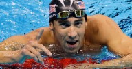 Baltimore Ravens swim with Michael Phelps, get lessons from the Olympic champion