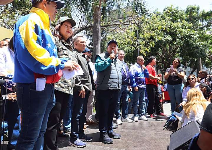 Carmen Meléndez: "Todos comprometidos para la defensa de la patria"