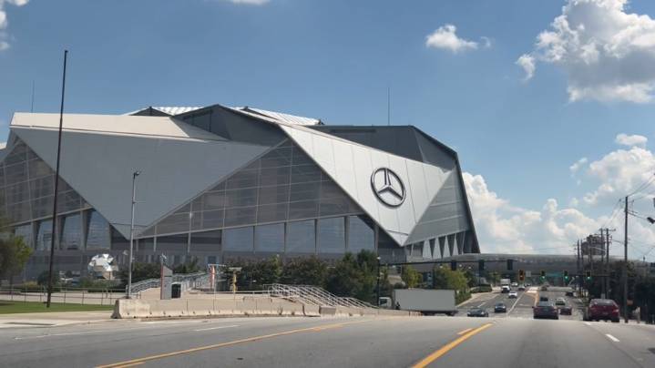 Tennessee Football fans travel to Atlanta for the Aflac Kickoff game to open the season