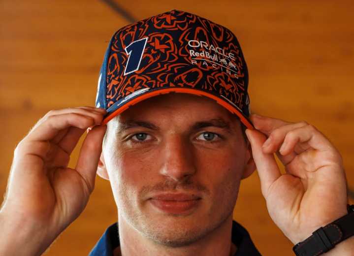 Verstappen rompe rumores y se queda con Red Bull en 2026