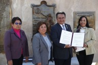 Diario El Peruano recibe reconocimiento por su Bicentenario de parte de la Sociedad de Señoras de Tacna
